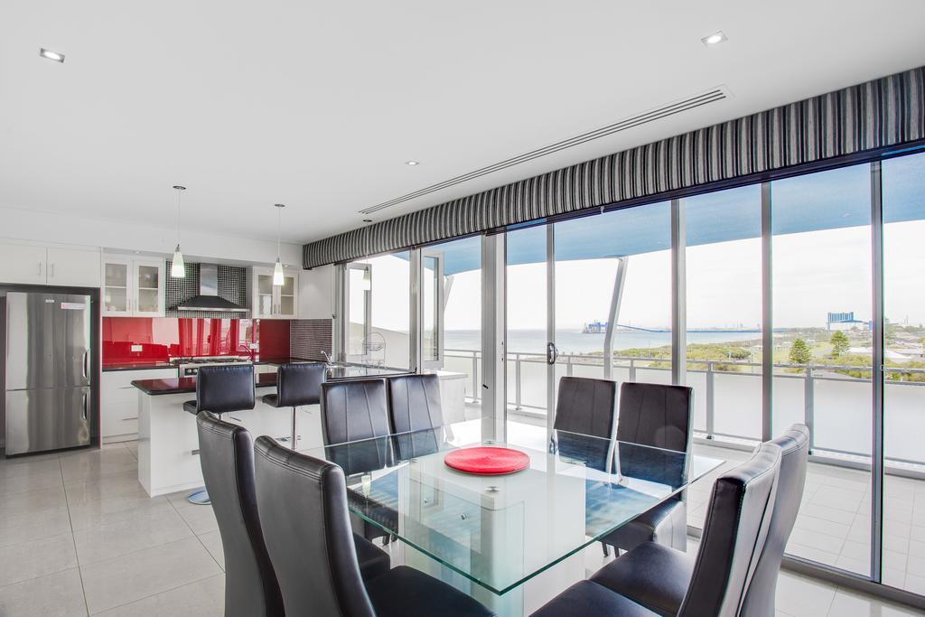 Spinnakers By Rockingham Apartments エクステリア 写真